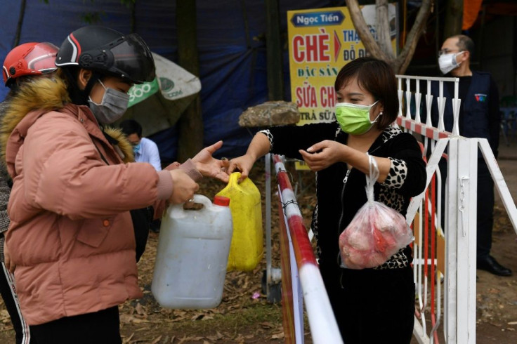 More than 10,000 people in villages near Hanoi have been quarantined in a bid to stop the coronavirus spreading