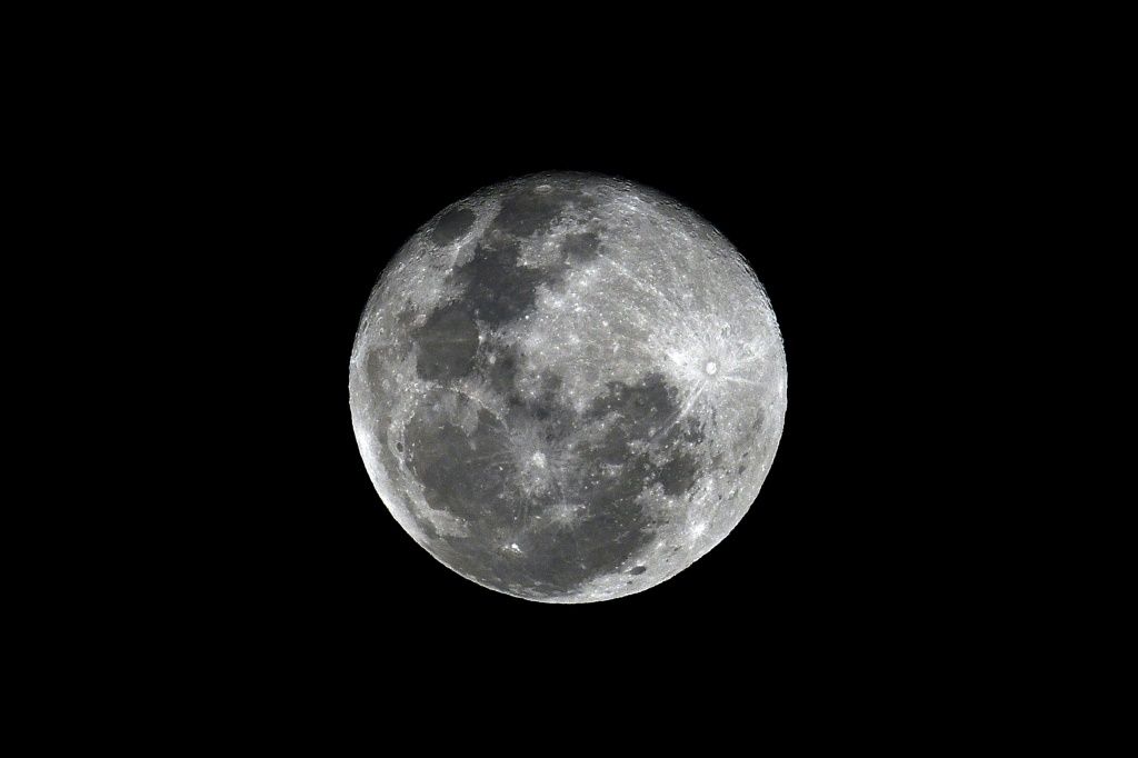 Study Explains Why Moon’s Near And Far Sides Look Different | IBTimes