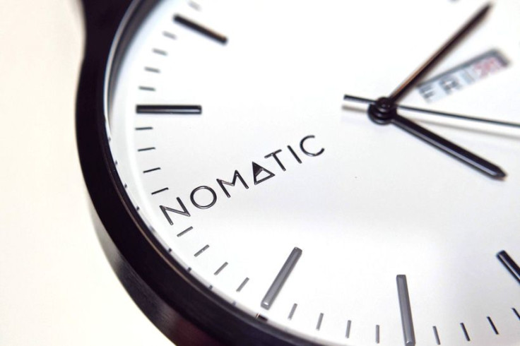 Nomatic Watch 1