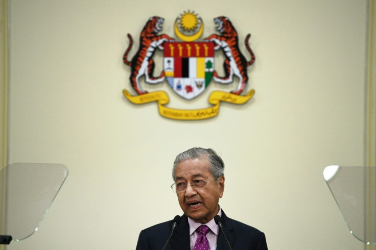 Malaysia's Mahathir Mohamad has lost a power struggle to a little-known ex-interior minister, ending his premiership