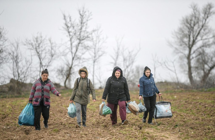 Thousands of migrants have massed at the Greek border since Turkey said last week it would no longer prevent them from entering EuropeMigrants and refugees clashed with Greek police on the Turkish border on March 4, 2020, as they resumed efforts to ent