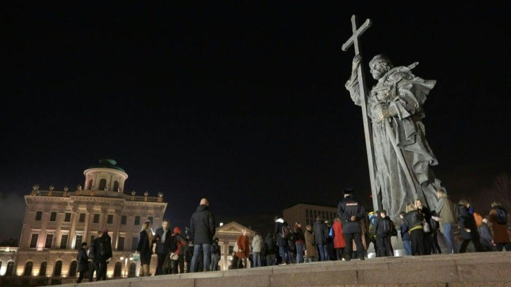 Dozens of people gather in the centre of Moscow in order to exercise their right for solitary picket and voice their annoyance with constitutional reforms that would allow 67-year-old Vladimir Putin - who was first elected in 2000 - to run again after his