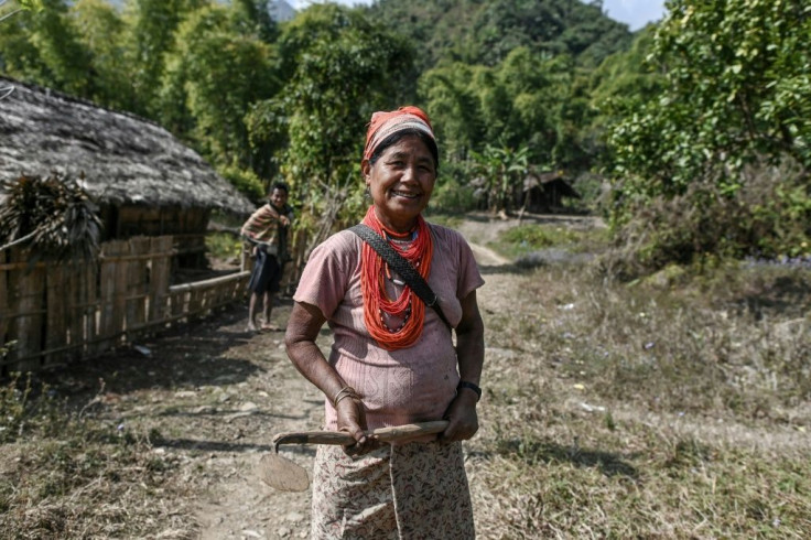 Village shaman Jang Ngon is from a long line of healers in an isolated Myanmar village, but her daughter is turning to modern medicine as a health volunteer