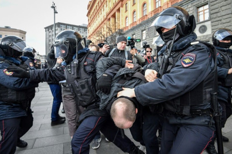 Russian riot police detained around 30 people at an unauthorised protest against "political repressions" outside the headquarters of the FSB security services in central Moscow