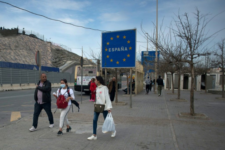 Dans l'enclave espagnole de Ceuta, prÃ¨s de la frontiÃ¨re marocaine, le 13 mars 2020
