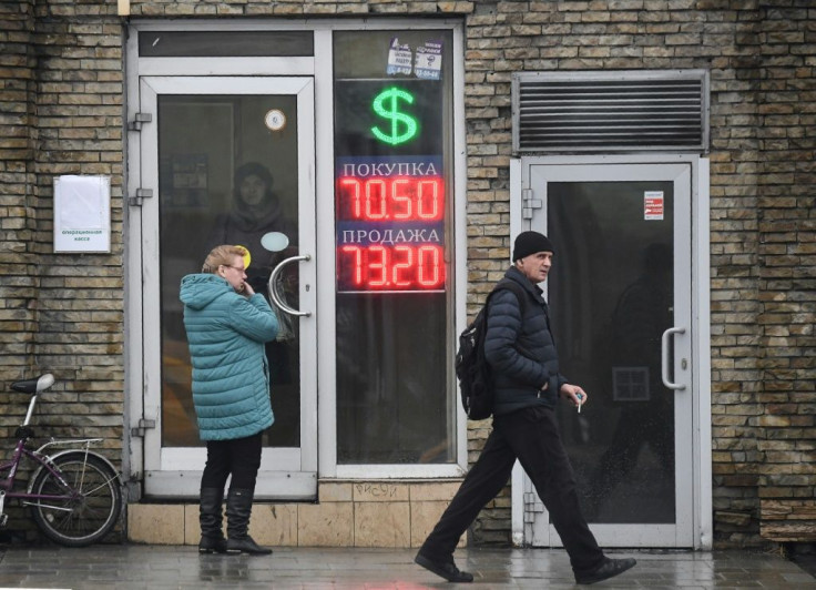 Russians fear that the coronavirus and the slump in oil prices, which have hit the ruble, will have a lasting effect amid analyst predictions that living standards will plummet in a looming Great Depression