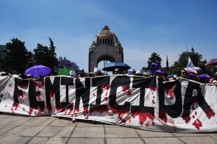 Women demanding an end to femicide protest in Mexico on International Women's Day