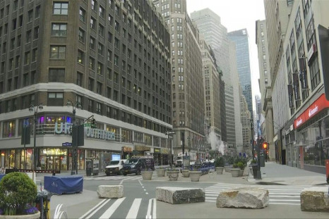 Coronavirus: Iconic NYC shopping streets deserted