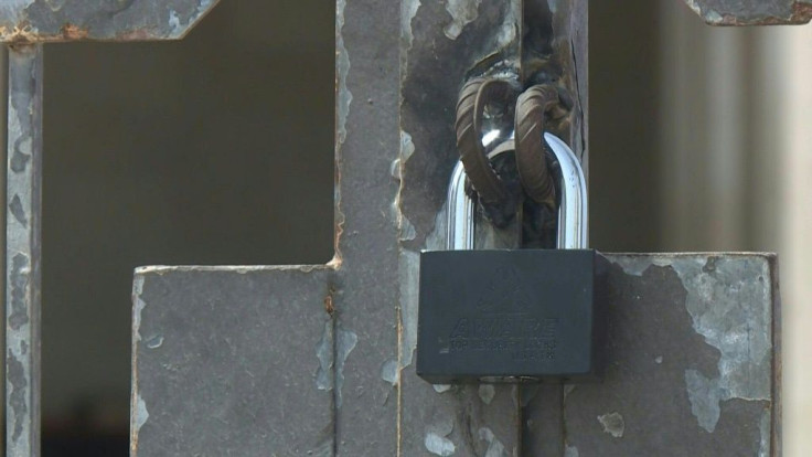 Mosques lie empty of Muslim worshippers after the Gaza Strip authorities closed all mosques in the Palestinian enclave as a measure to contain the spread of the COVID-19 pandemic. Duration:01:03
