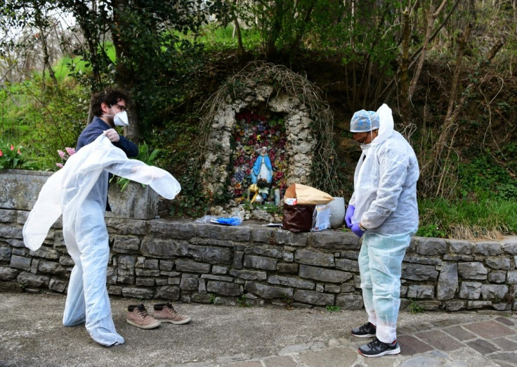 Italy recorded almost 1,000 deaths from the virus on Friday, the worst one-day toll anywhere around the world since the pandemic began