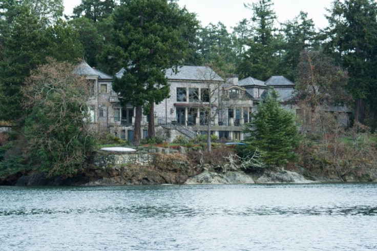 Since revealing their plans, the couple had been living in a luxury mansion on Canada's Pacific west coast