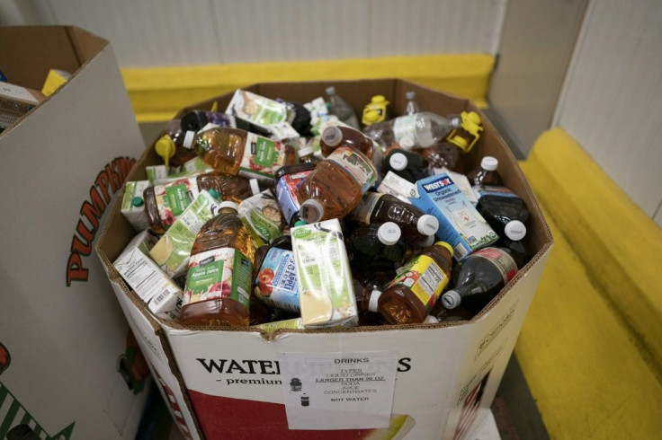 There are fewer donations of food