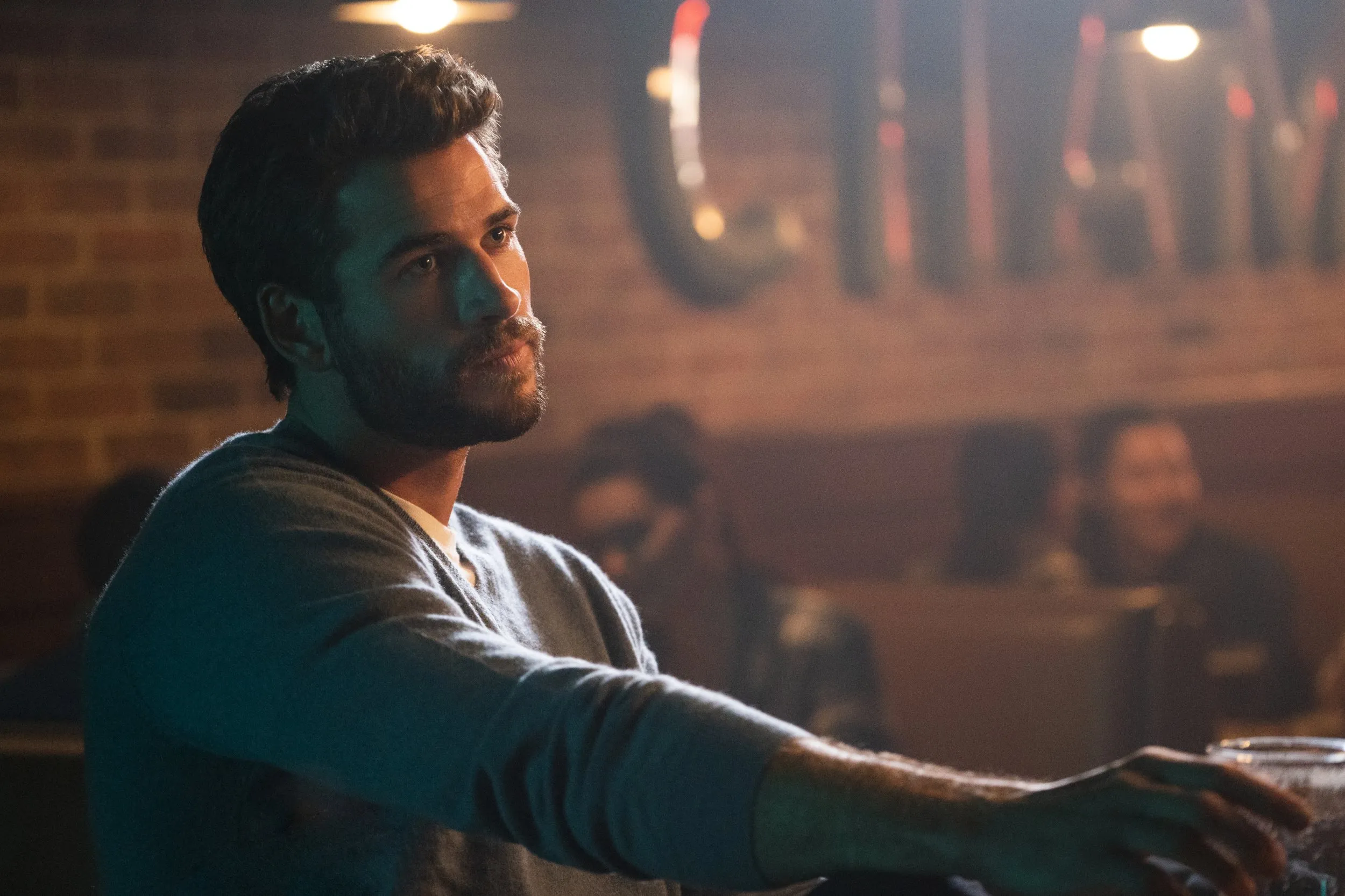 Liam Hemsworth Wishes Brother Chris On 39th Birthday With A Fun Photo - Vimarsana News