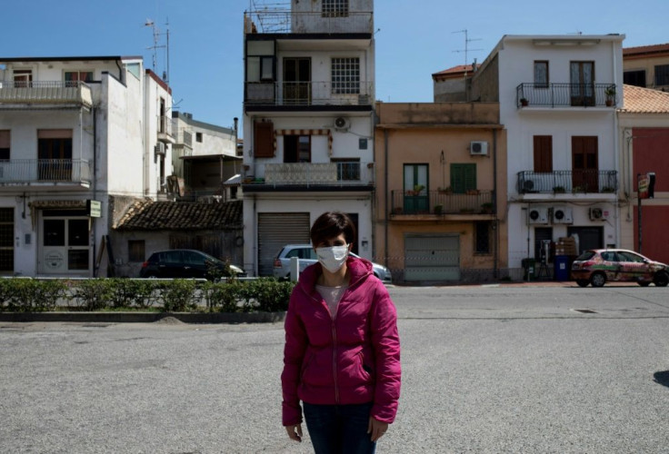 Bruna Filippone, a Locri resident started a citizen's  "Defend the Hospital" group which raised money to buy masks, gloves and other supplies for medical staff