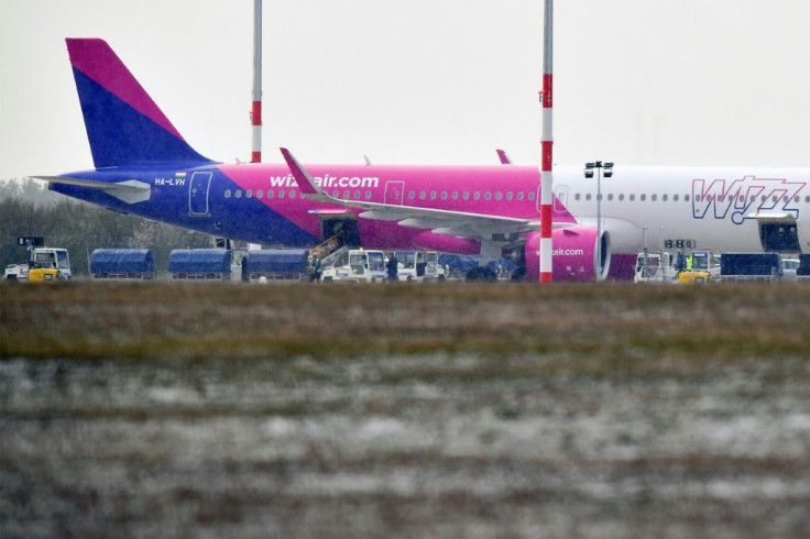 Hungarian budget airline Wizz Air has decided to "proceed with 1,000 layoffs, representing 19 percent of the workforce," the company said