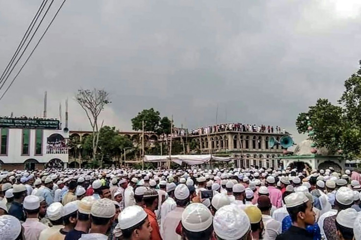 Police say they were helpless to stop the crowds coming to the funeral of a 55-year-old Islamic preacher
