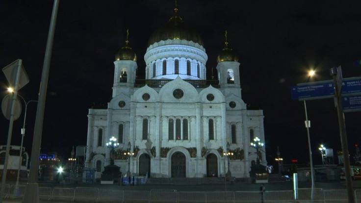 Moscow Cathedral celebrates Orthodox Easter without public