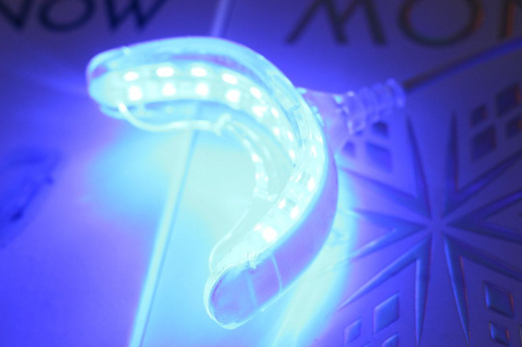 led-light-teeth-whitening-kit