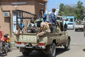 Fighters with Yemen's separatist Southern Transitional Council deploy in Aden after the declaration of self-rule in the south