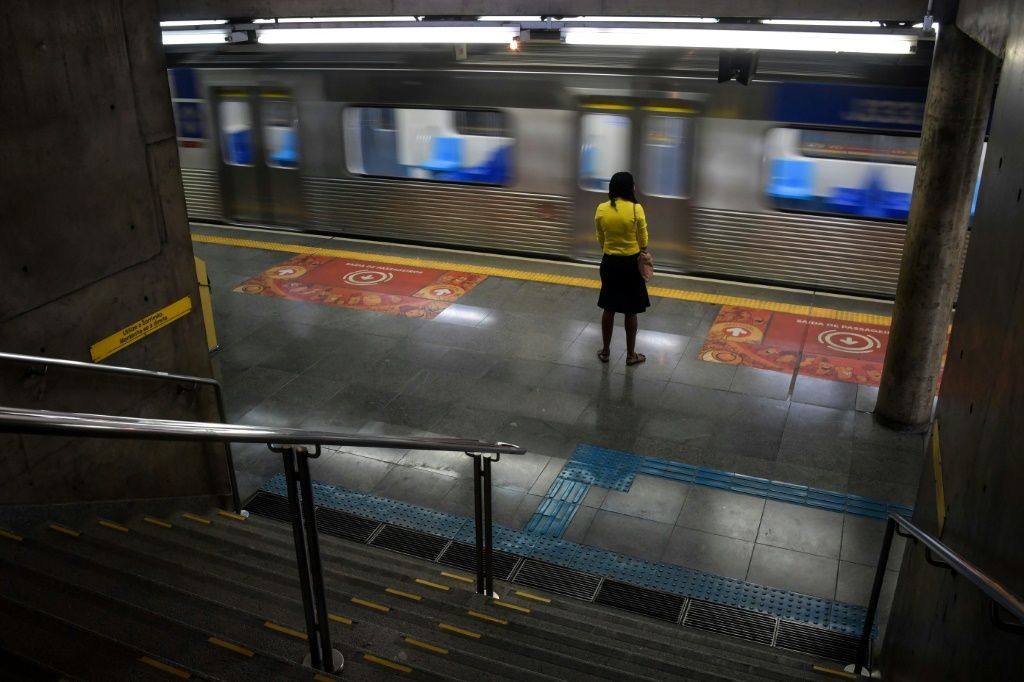 NYC Woman Dies After Being Shoved Down Subway Station Stairs; Attacker ...