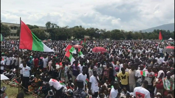 IMAGES The ruling party in Burundi, the CNDD-FDD, ends its election campaign in Bujumbura by organising a giant rally. The country is preparing to choose a new president on Wednesday, as incumbent Pierre Nkurunziza has decided not to stand for re-election