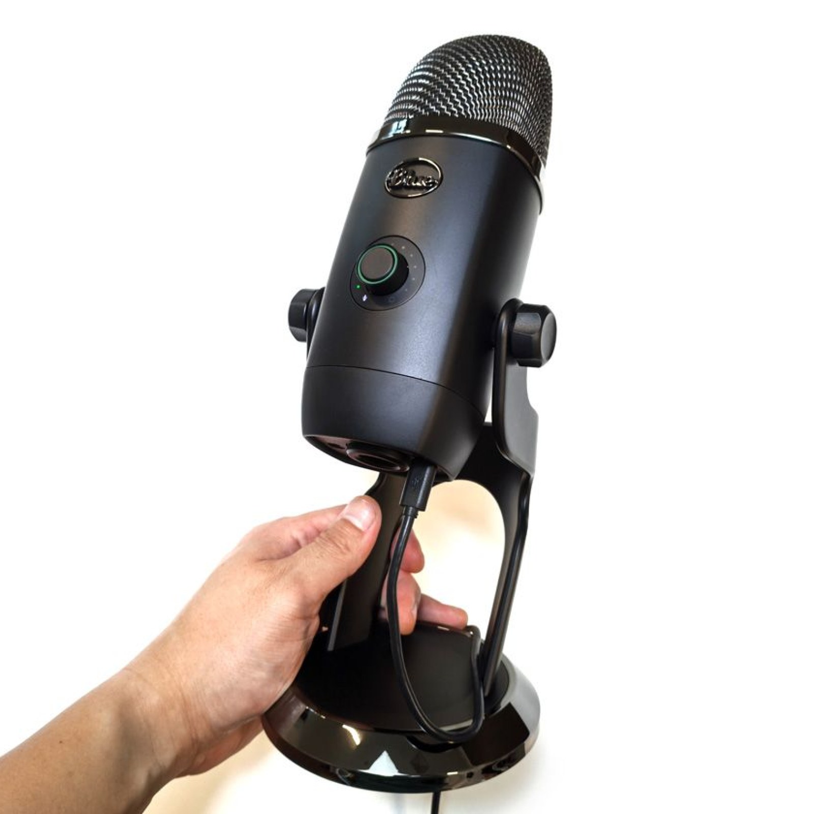 Blue Yeti X (Hands on) Review: All the Mic You Need to Work from