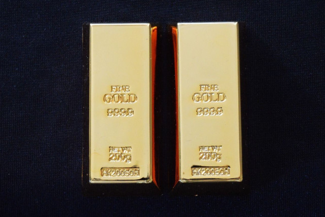 two children found 2 gold bars during lockdown