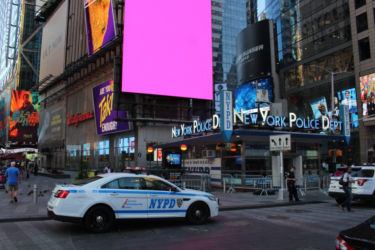 nypd-in-times-square-new-york