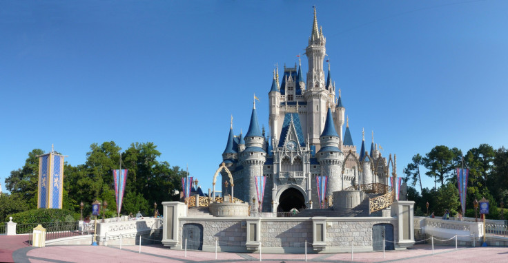 Magic_Kingdom_-_Cinderella_Castle_panorama_-_by_mrkathika