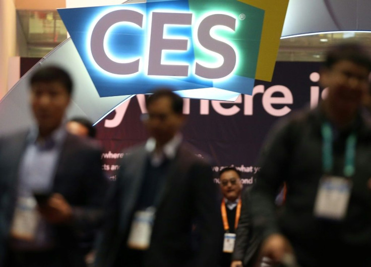 The Consumer Electronics Show, which brings together tens of thousands of people, said it plans to hold the event in January despite health concerns due to the coronavirus pandemic