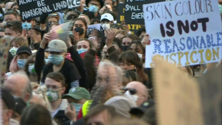 Protesters march in Sydney in solidarity with US Black Lives Matter demonstrators, and to demand an end to Aboriginal deaths in custody