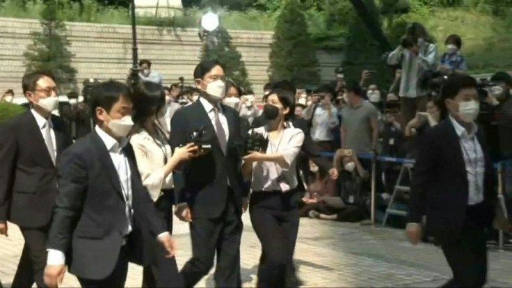 IMAGES Samsung vice-chairman and heir Lee Jae-yong arrives at court for the ruling over an arrest warrant sought by South Korean prosecutors against him over a controversial merger of two Samsung units.