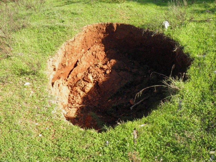 sinkhole in Florida takes down poles and cables