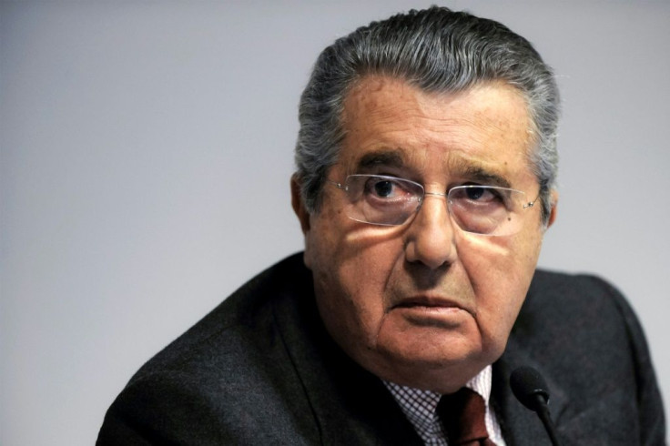 Tycoon Carlo De Benedetti wants to offer Italians a publication that is "against all types of populism and sovereignty, against racism, in favour of the market, freedom and Europe"