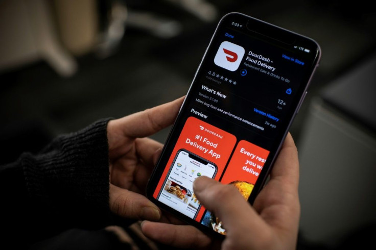 DoorDash, which has seen its food delivery business surge in the pandemic, raised $400 million in a funding round