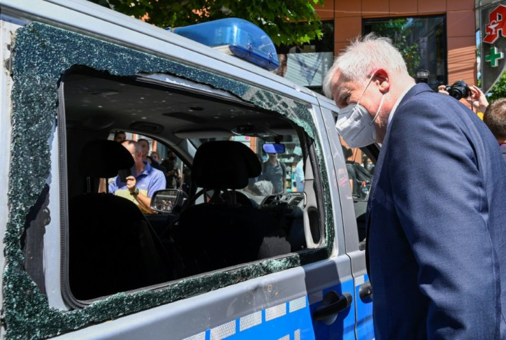 German Interior Minister Horst Seehofer called the Stuttgart violence a "sign of alarm for the rule of law"