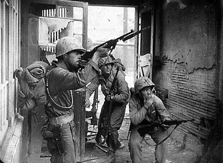 United Nations troops fighting in the streets of Seoul