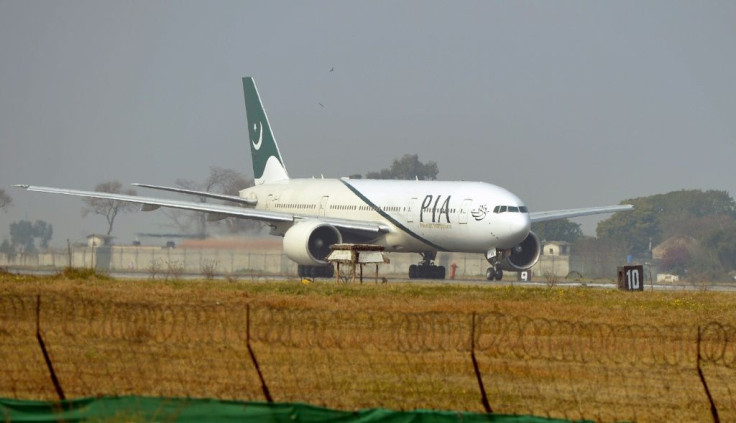 Pakistan International Airlines (PIA) is under fire as a pilot licence scandal unfolds, and some industry experts wonder if the carrier can survive the fallout