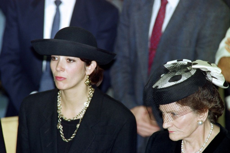 Ghislaine Maxwell with her mother Elisabeth at Robert Maxwell's funeral (R) attend the funeral serice before he was buried on the Mount of Olives, east of Jerusalem's Old City