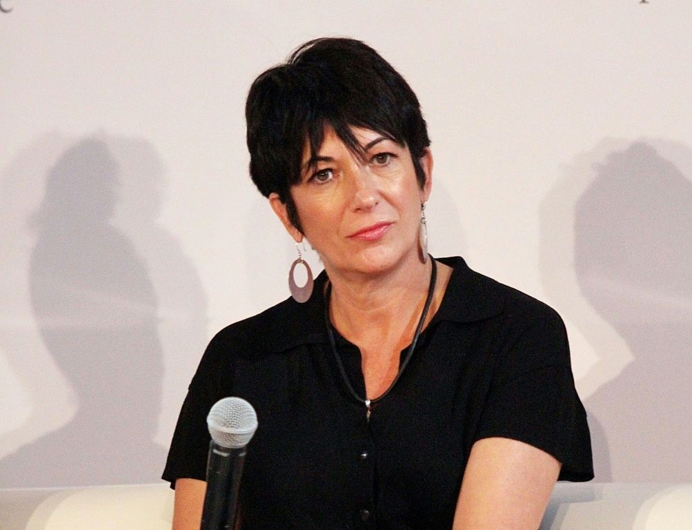 Ghislaine Maxwell Used Fake Identity To Buy New Hampshire Hideaway ...