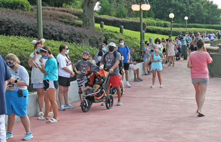 Hundreds queued to get into Disney World in Florida
