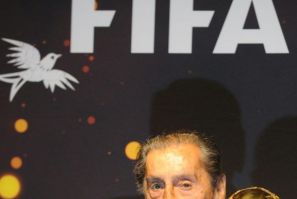 Uruguayan former footballer Alcides Ghiggia, pictured with the World Cup trophy in 2014, scored the goal that won the 1950 World Cup and sparked the 'Maracanazo' trauma that took Brazil decades to overcome