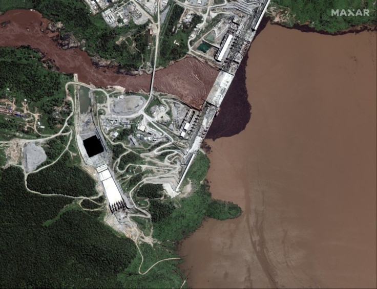 Satellite pictures this week showed water building up behind the dam (image by Maxar Technologies)