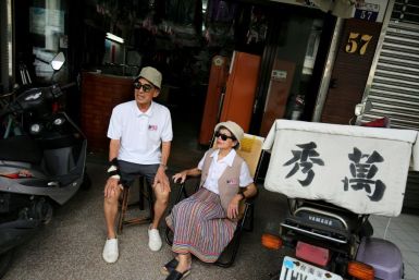 Chang Wan-ji, 83, and his wife Hsu Sho-er, 84, have racked up nearly 600,000 followers on Instagram over the last month as their attitude-filled fashion portraits went viral