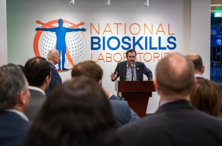 CrowdOptic CEO, Jon Fisher introduces Joe Biden at National Bioskills Laboratories session