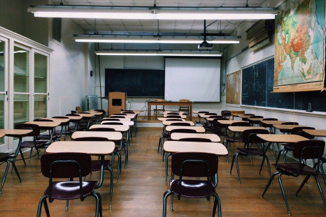 UNC-Chapel Hill moves classes online