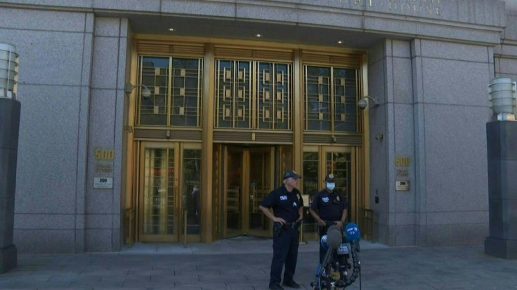 SDNY courthouse after Steve Bannon arrested for defrauding donors