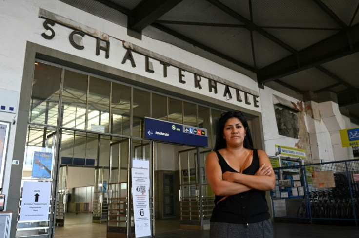 Gracia Schuette handed out hot soup as migrants arrived at Munich train station in summer 2015