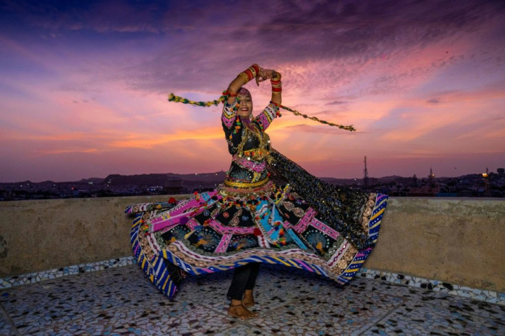 Kalbeliya gypsy dancer Aasha Sapera practices before hosting online dance classes in Jodhpur, India