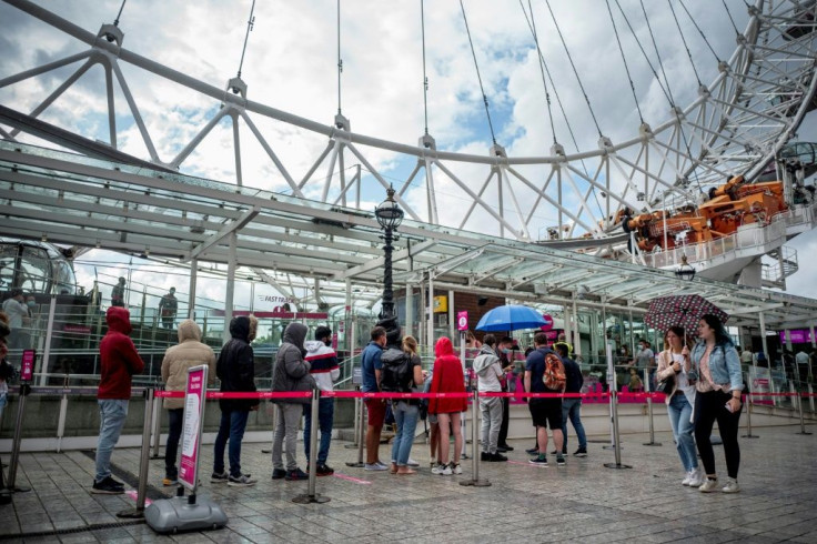 Around three million British jobs in the tourist sector could be at risk, like those at the London Eye ferris wheel in central London